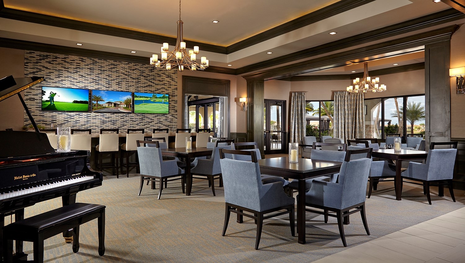PGA Village Verano - Bar & Lounge overlooking the lake