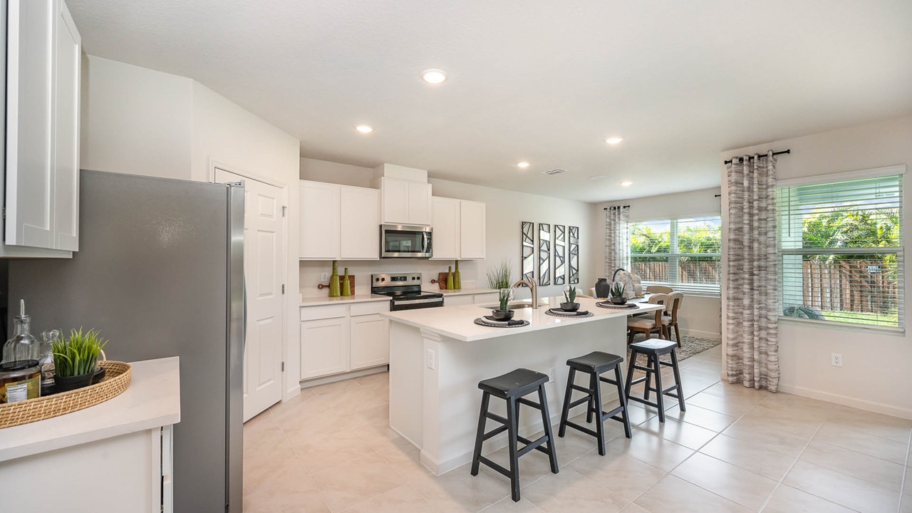 Port St. Lucie Spot Lots - Living Area