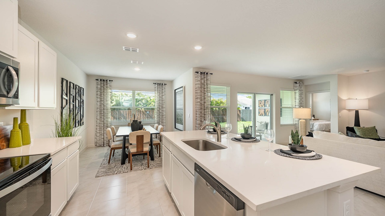 Port St. Lucie Spot Lots - Living Area 2