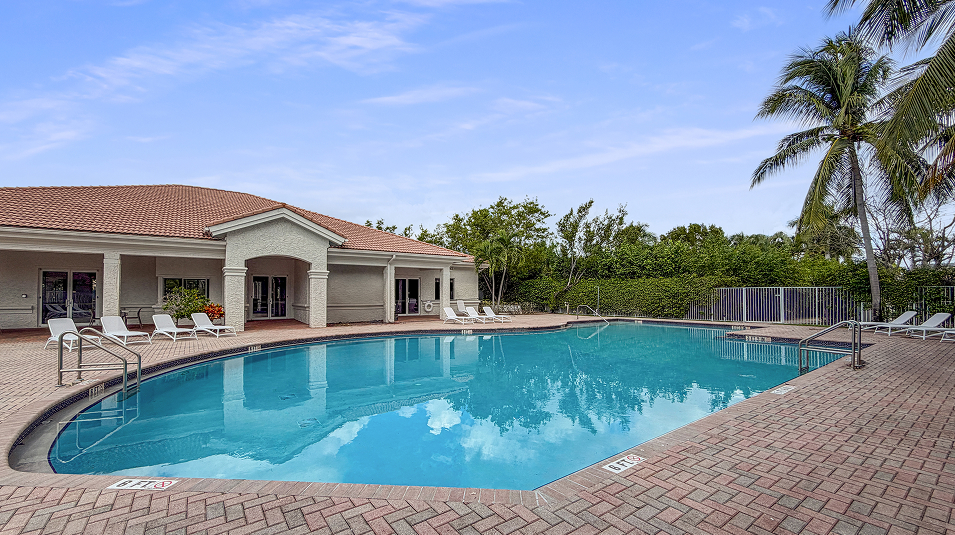 Estates of Boynton Waters