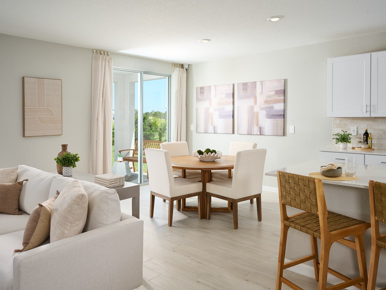Terra Lago - Dining Room