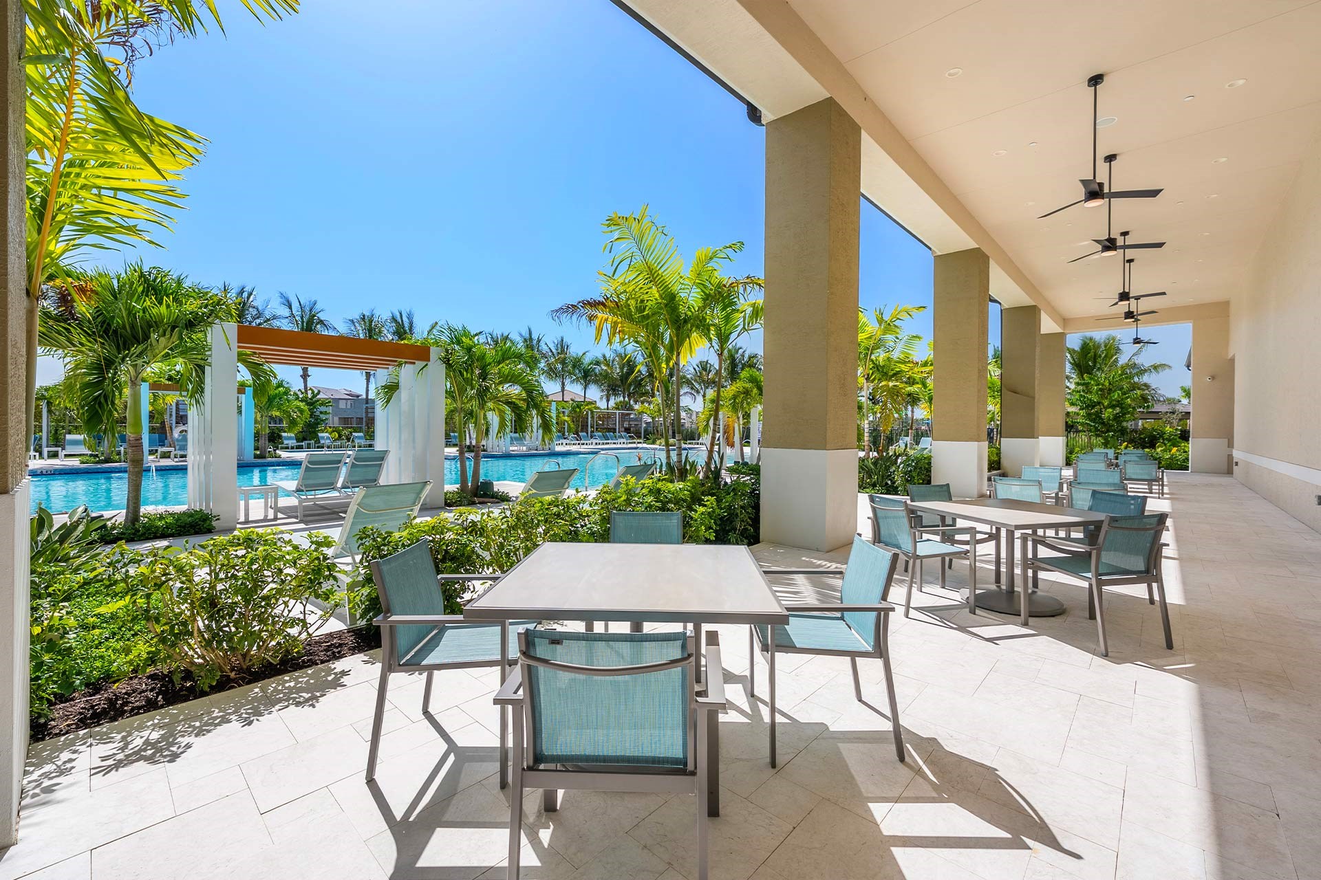 Apex at Avenir - Outdoor Dining