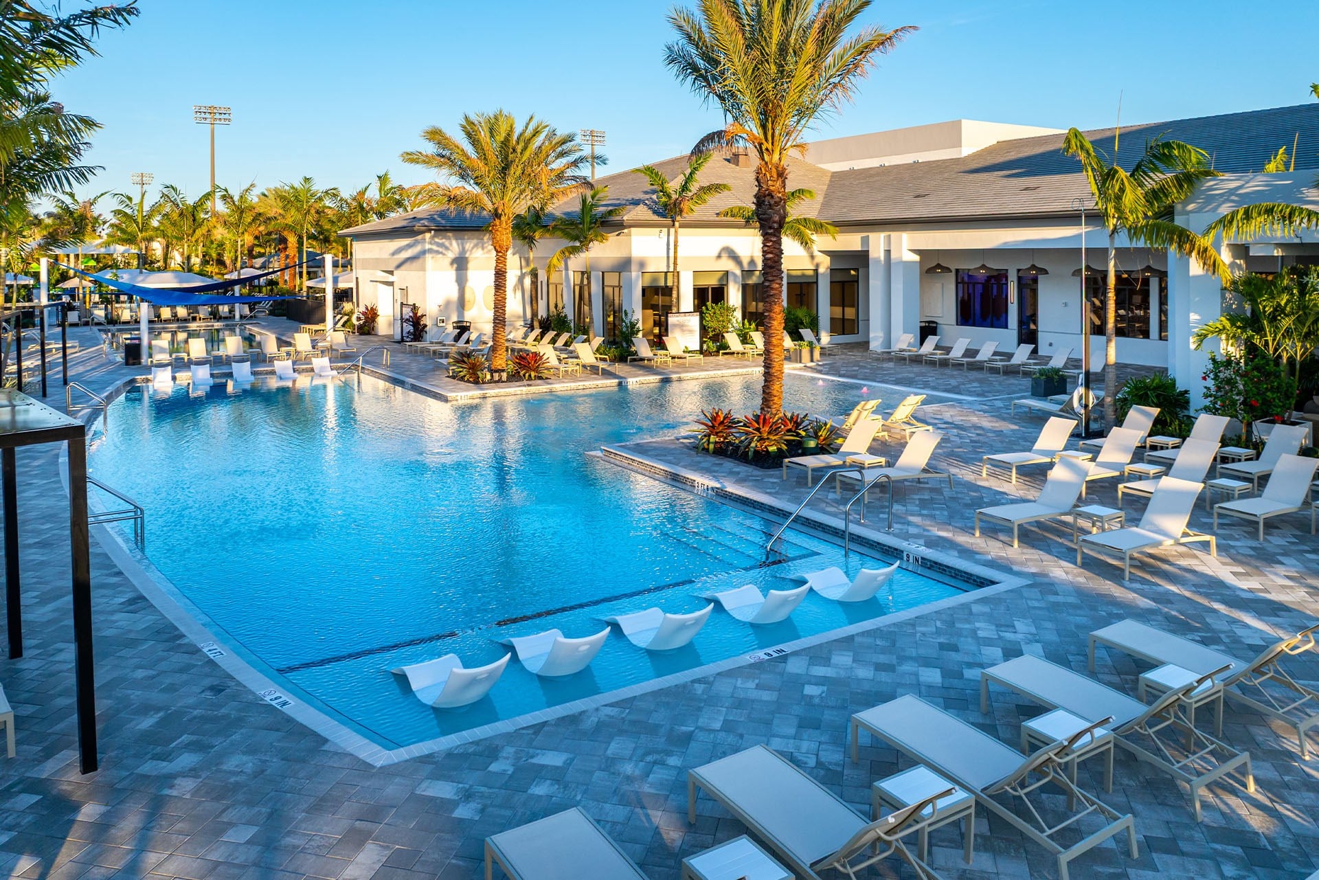 Lotus Edge - Resort-Style Pools