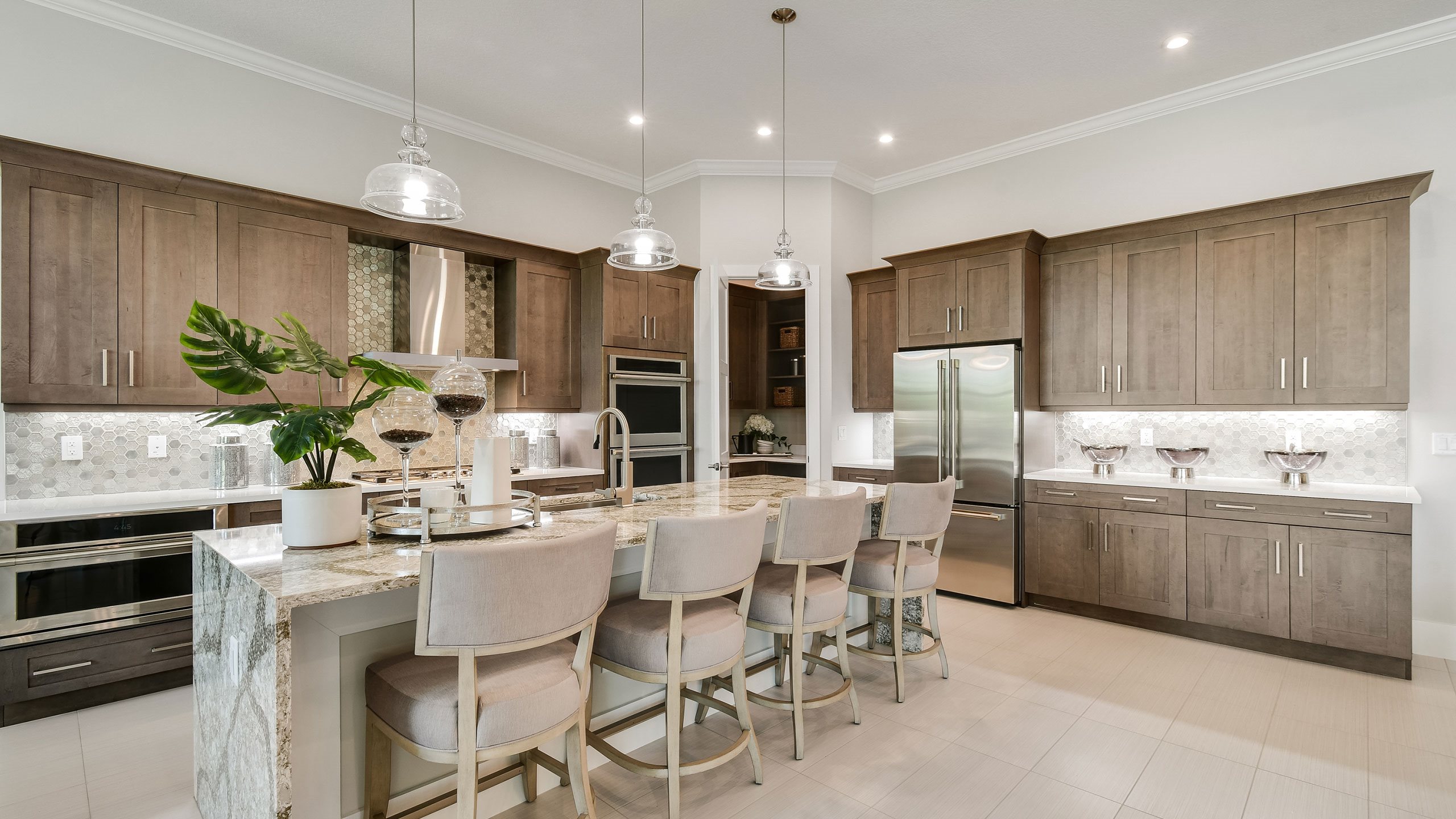 Riley - Island Kitchen 3