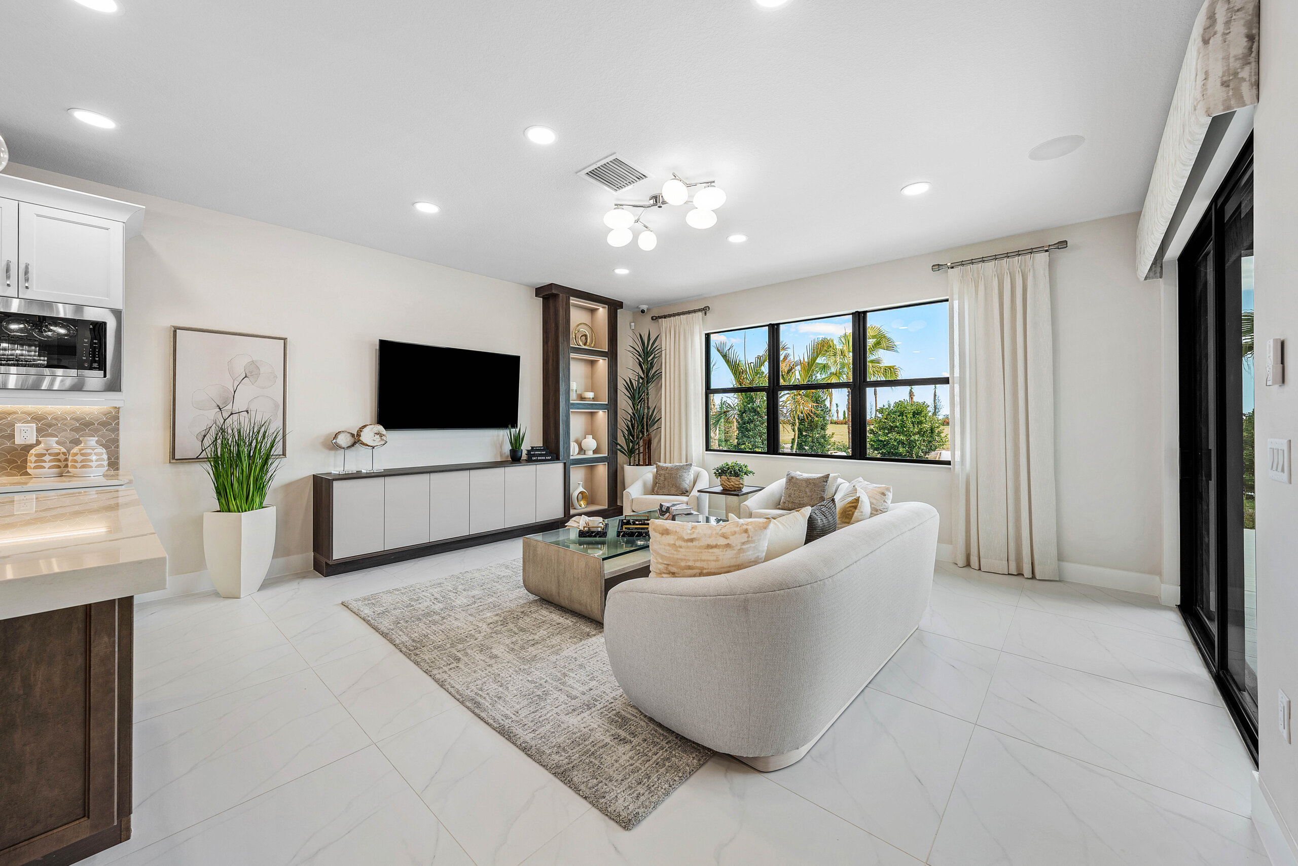 Magnolia - Interior 4