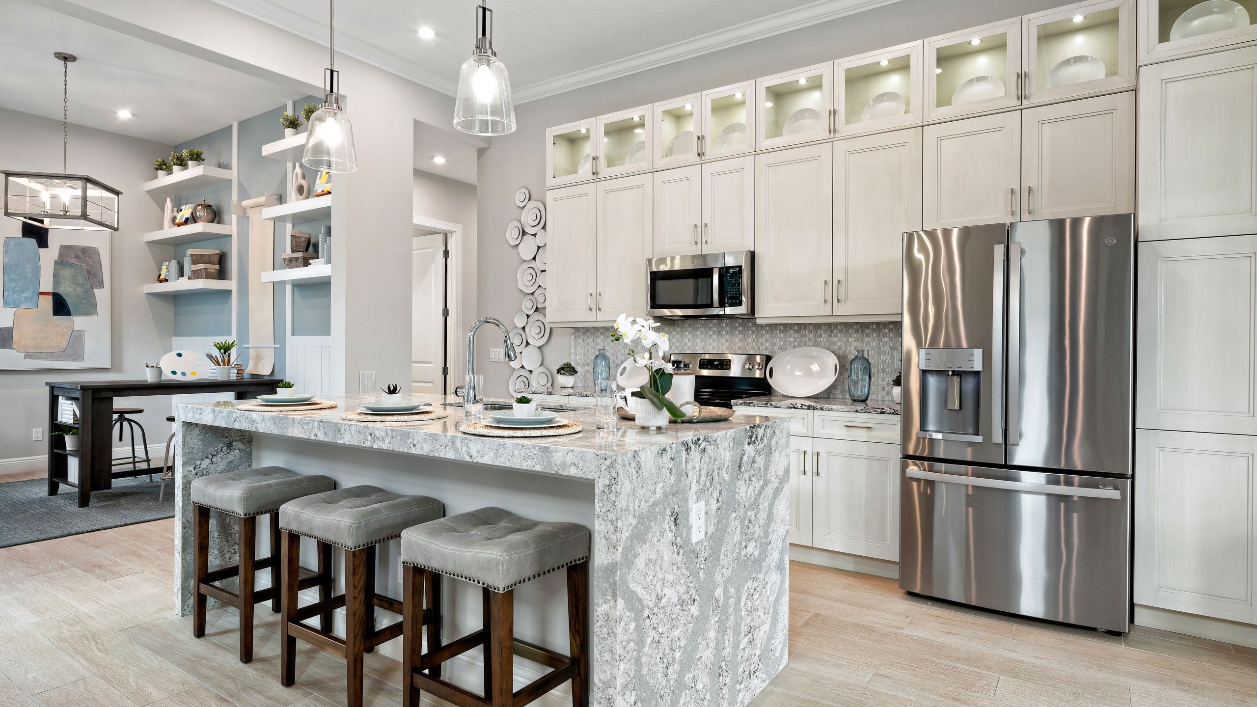 Allison - Island Kitchen 3