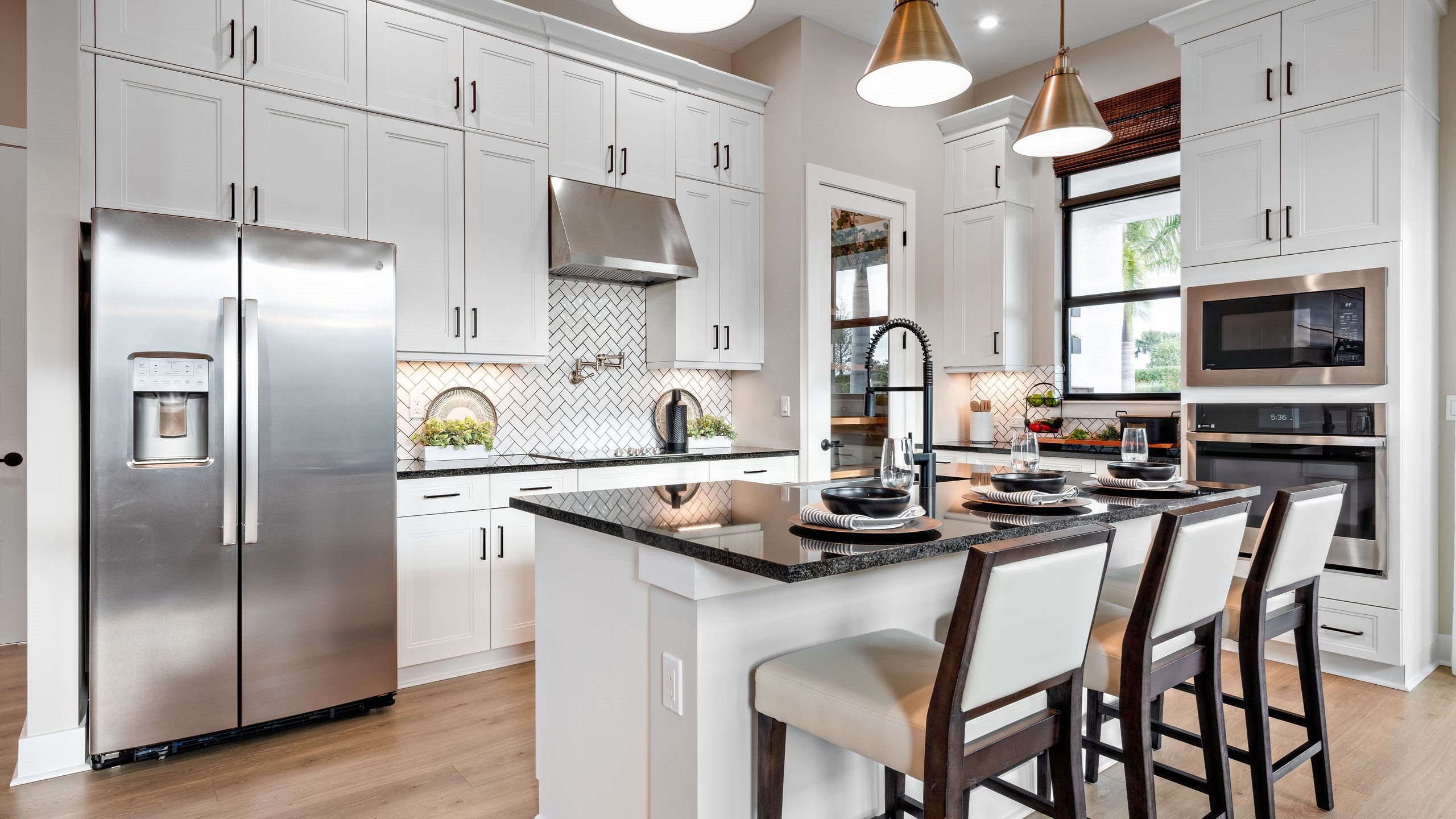 Grace - Island Kitchen