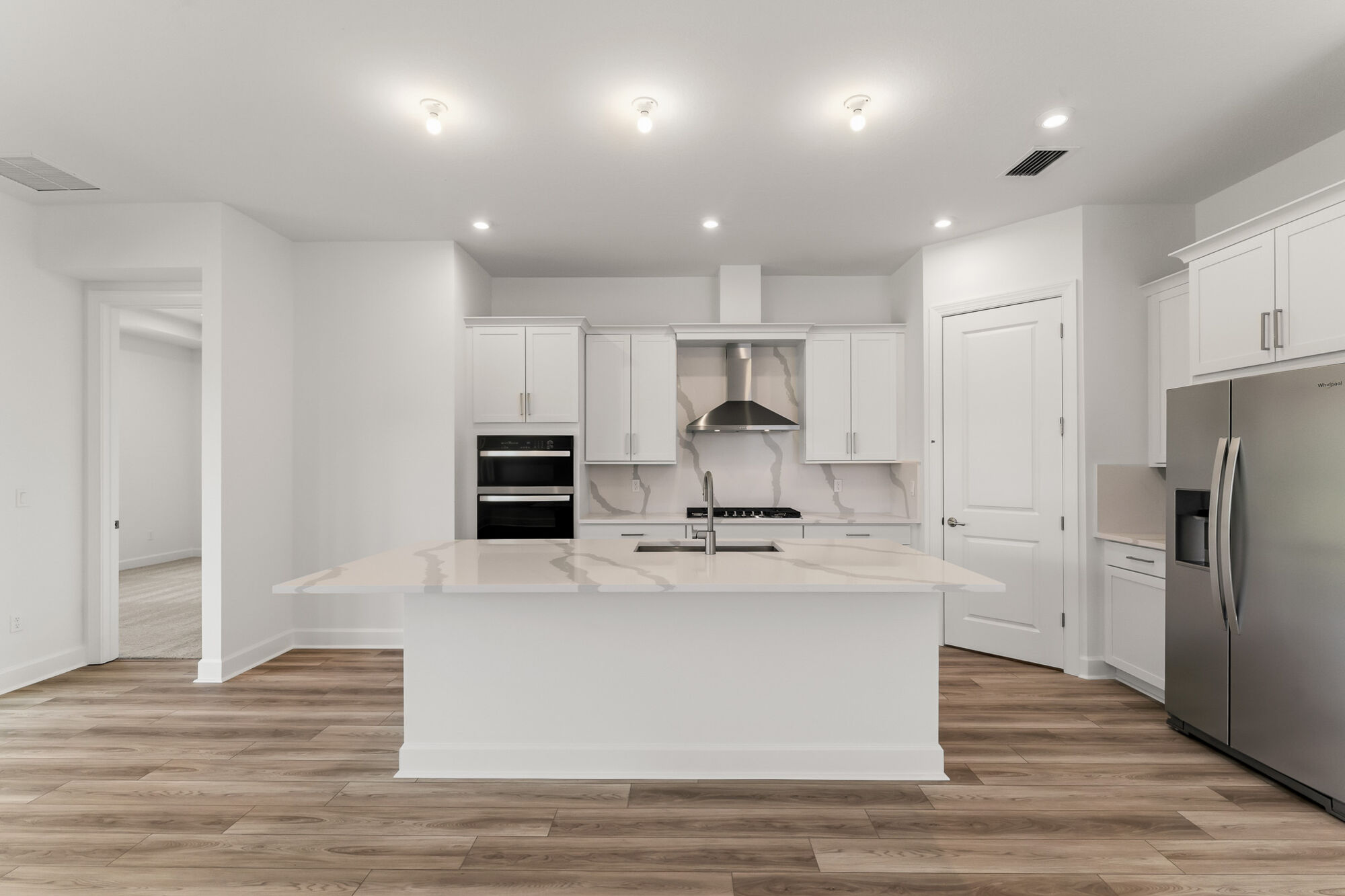 Cameo - Kitchen