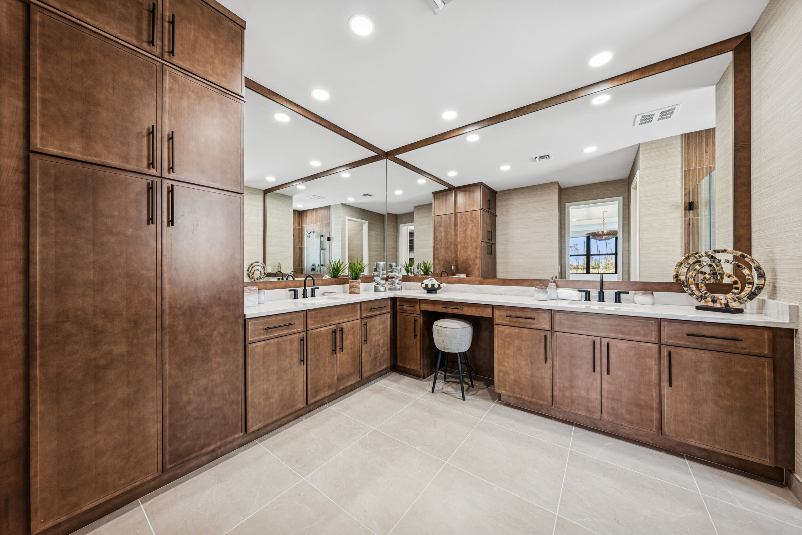 Juniper - Interior 3