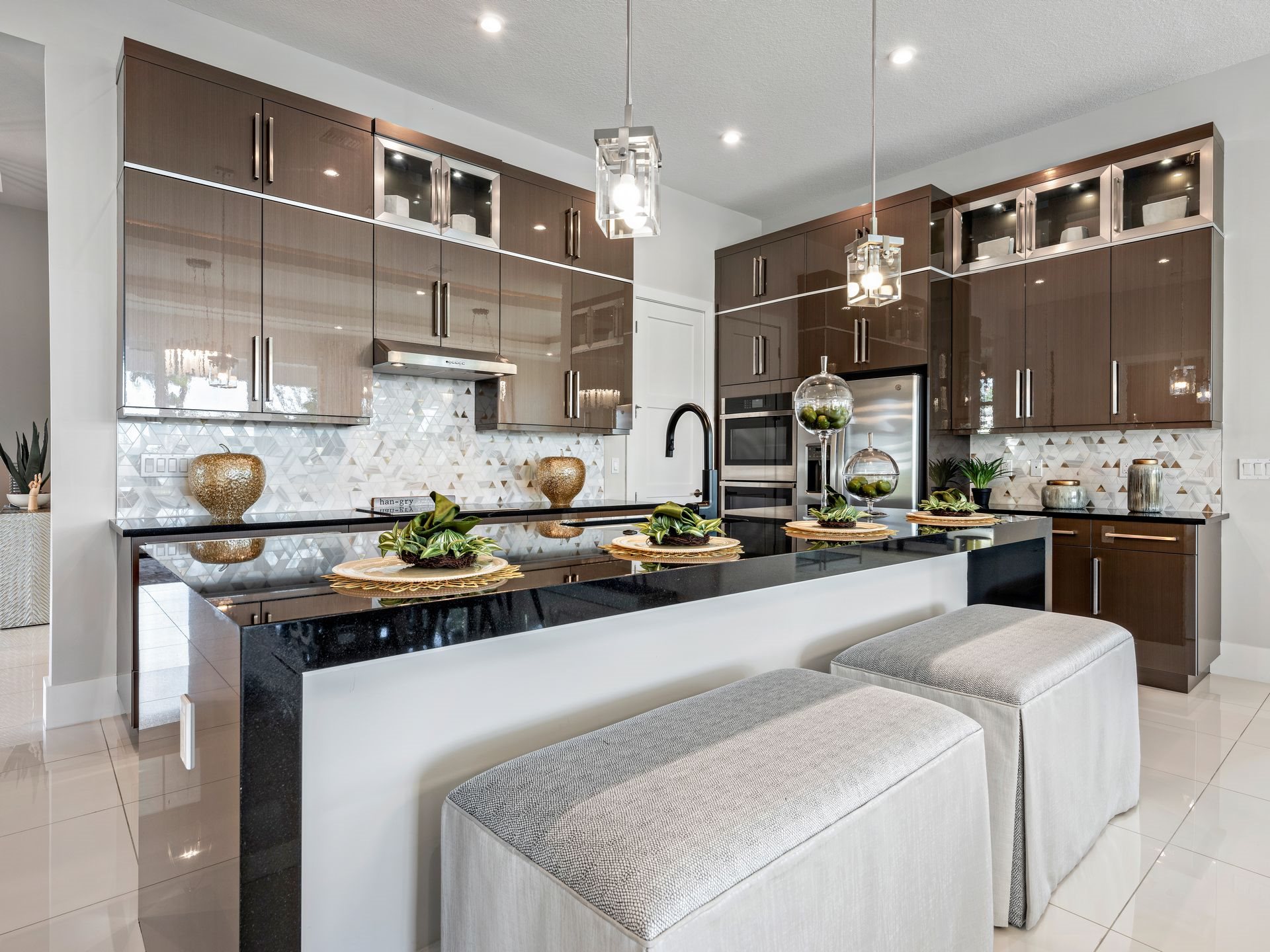 Paige - Island Kitchen
