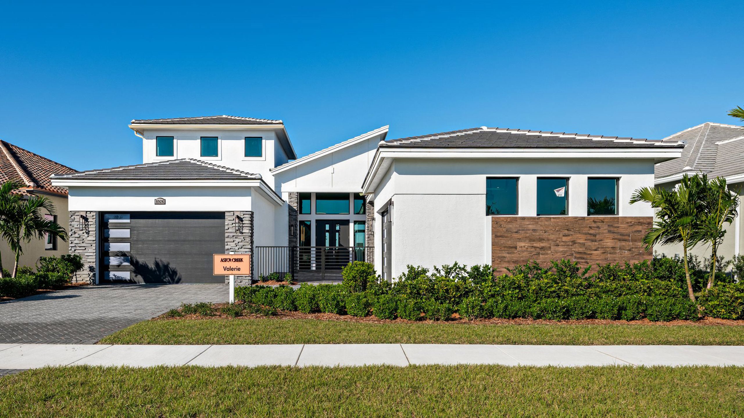 Victoria - Front Elevation