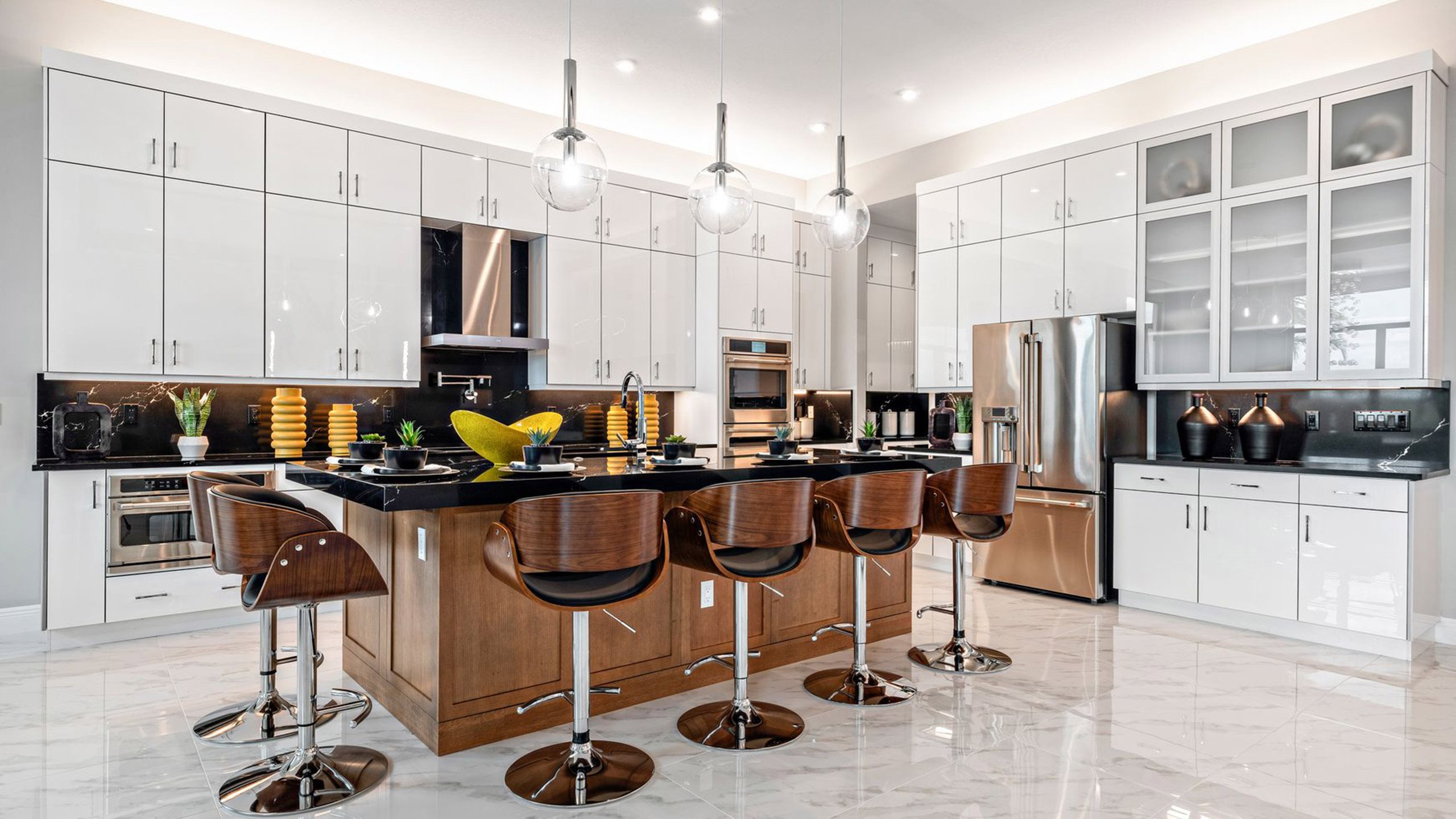 Victoria - Island Kitchen
