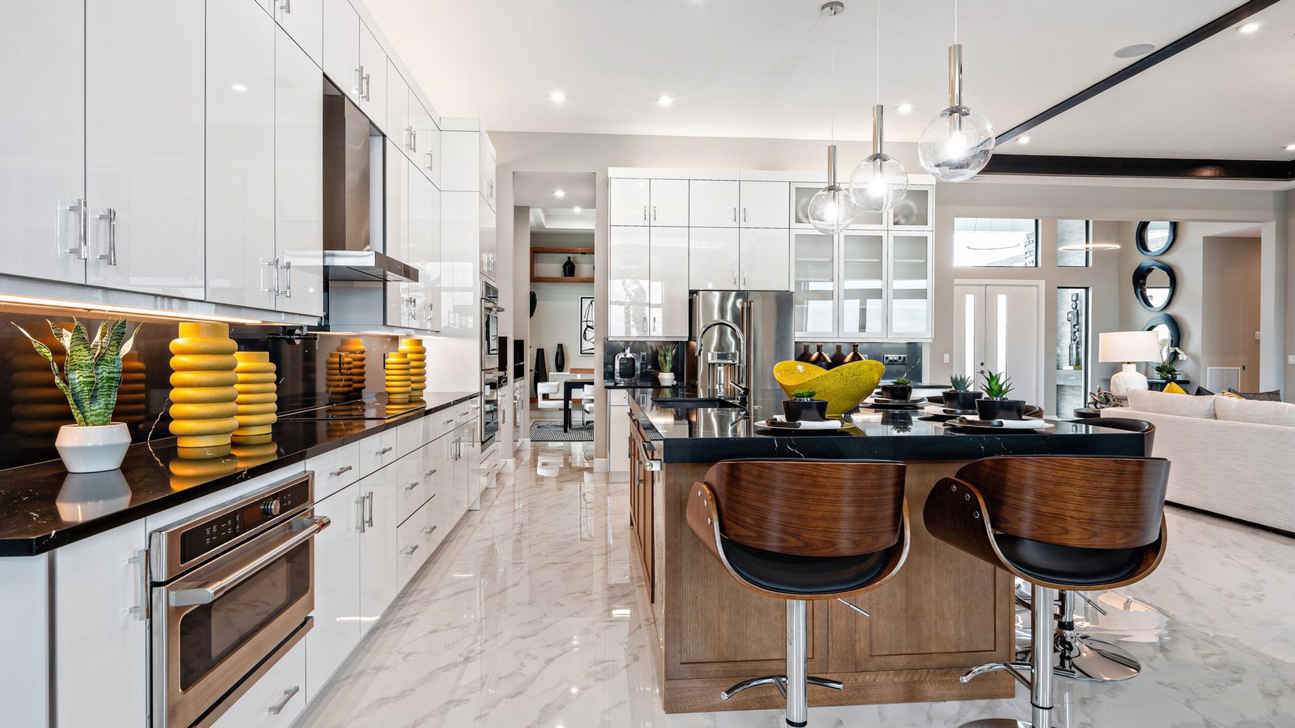 Victoria - Island Kitchen 2