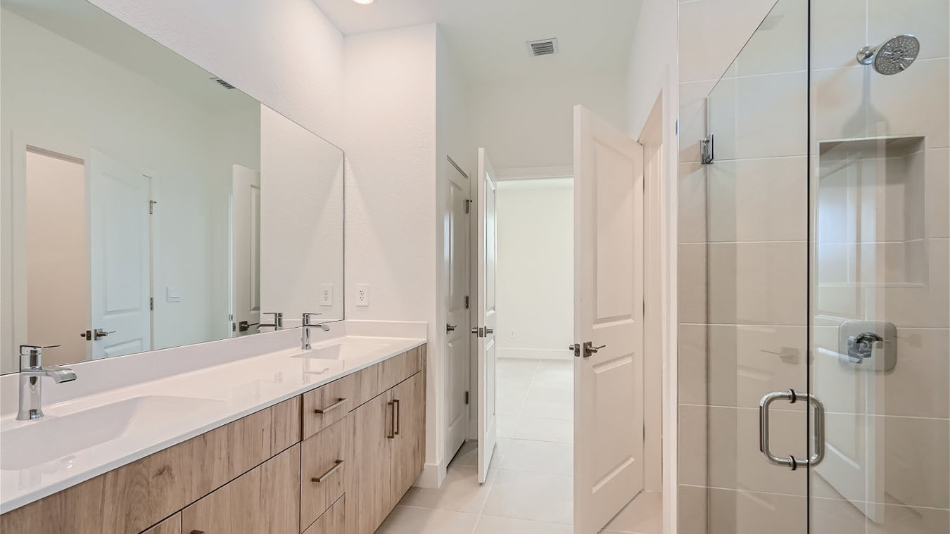Avon - Primary Bathroom