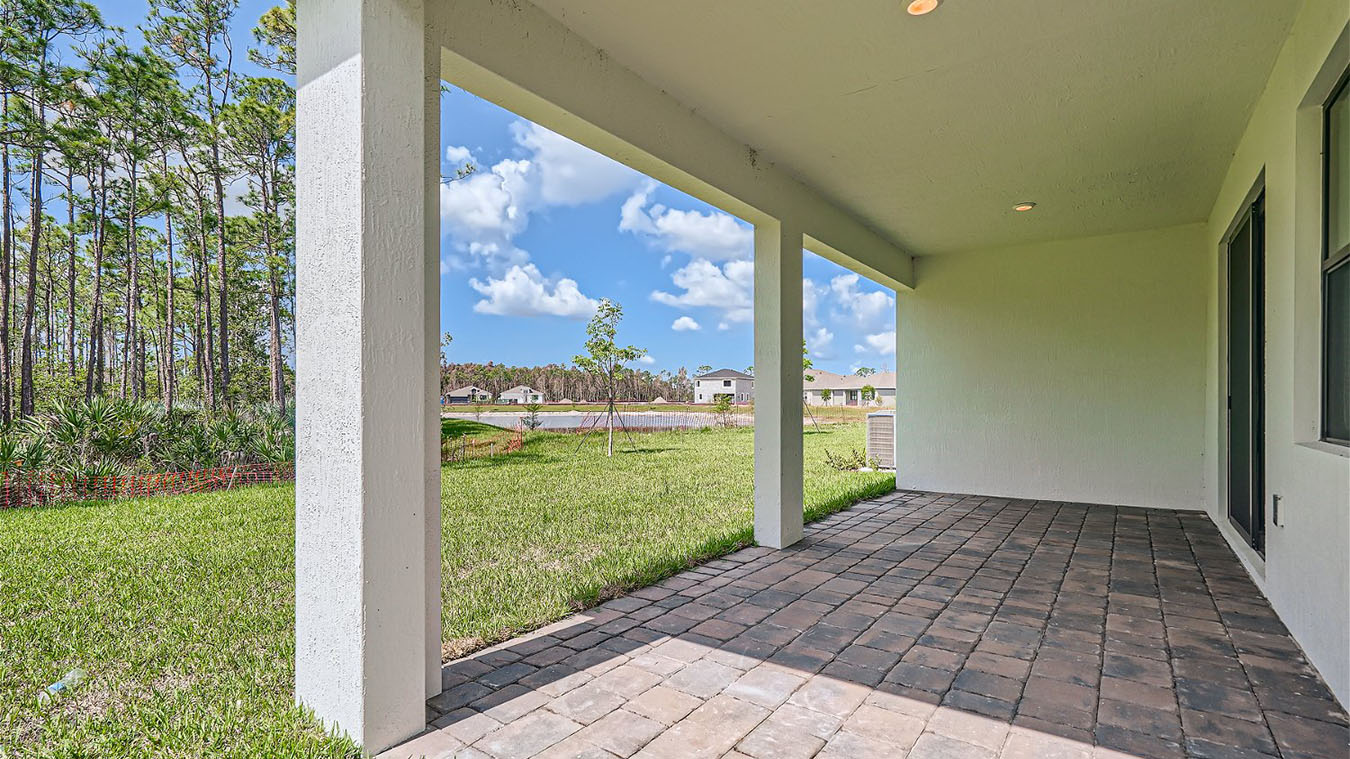 Avon - Patio