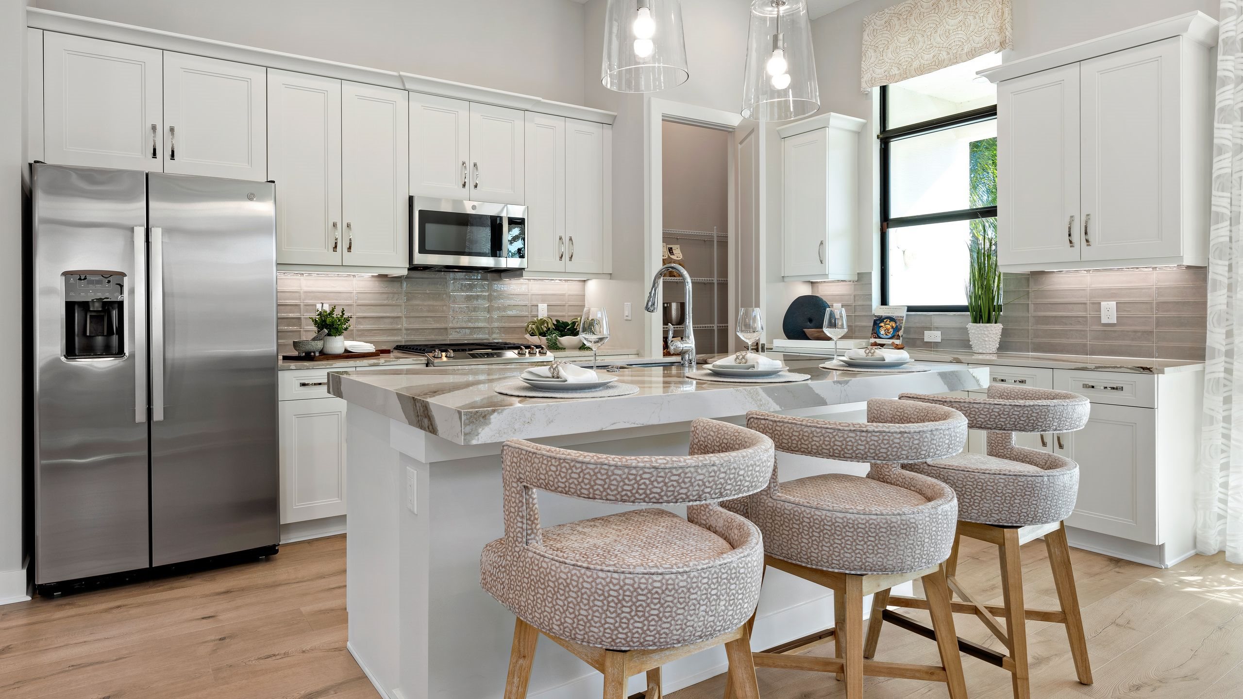 Grace - Island Kitchen