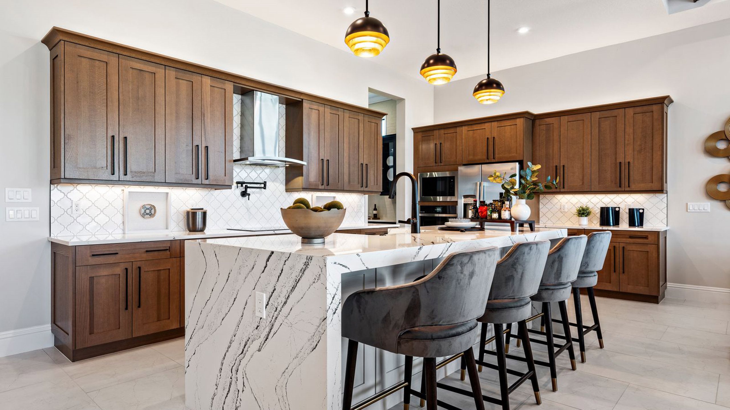 Sophia - Island Kitchen