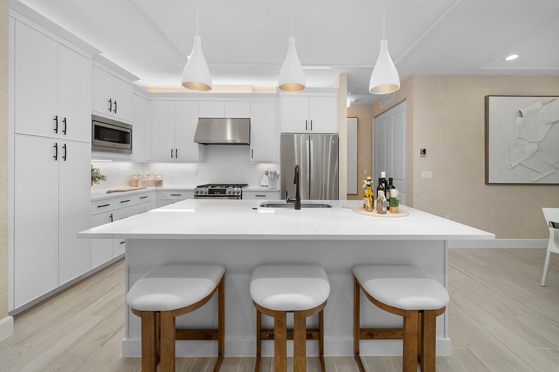 Royal - Kitchen