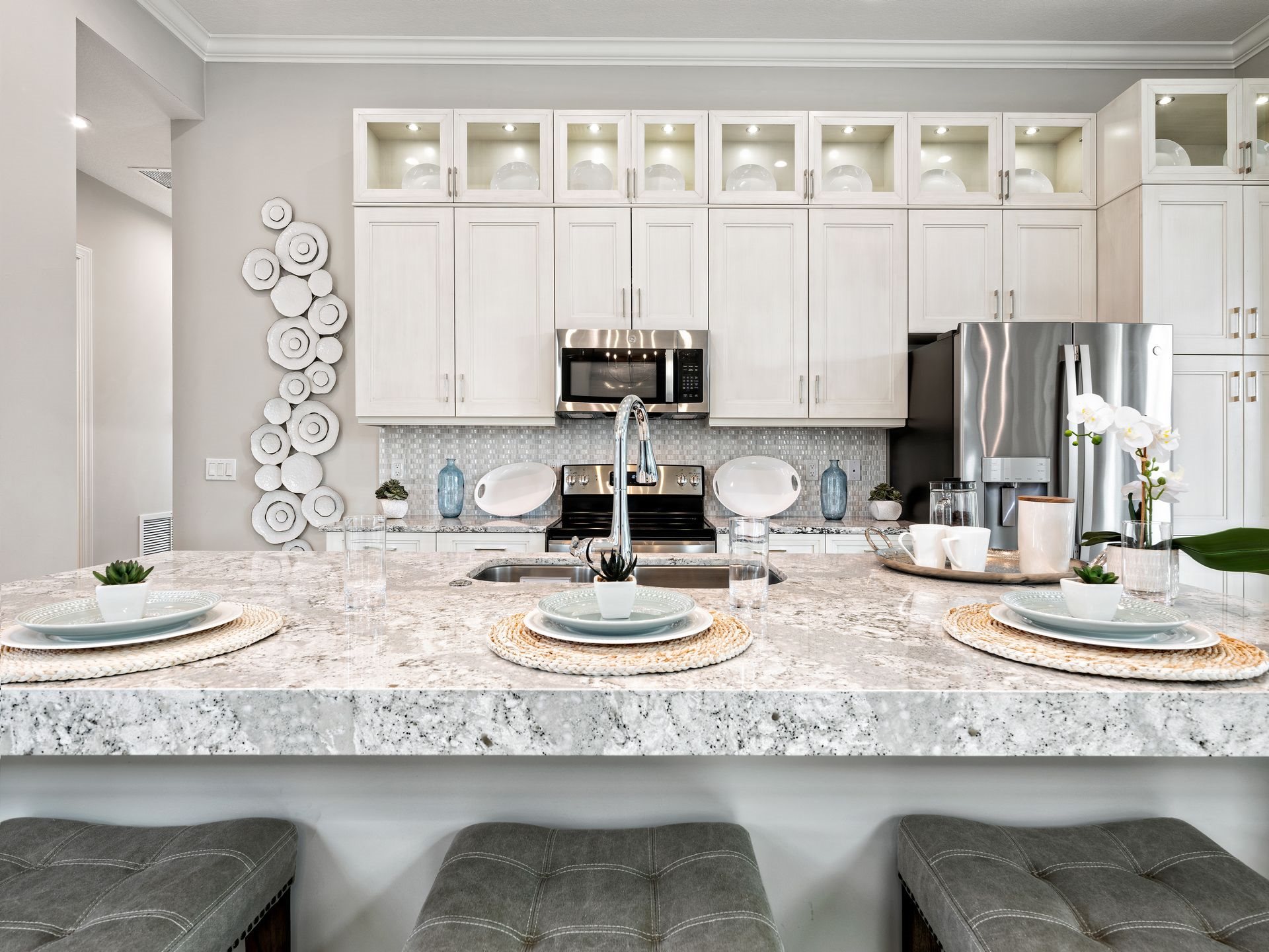 Allison - Island Kitchen 3