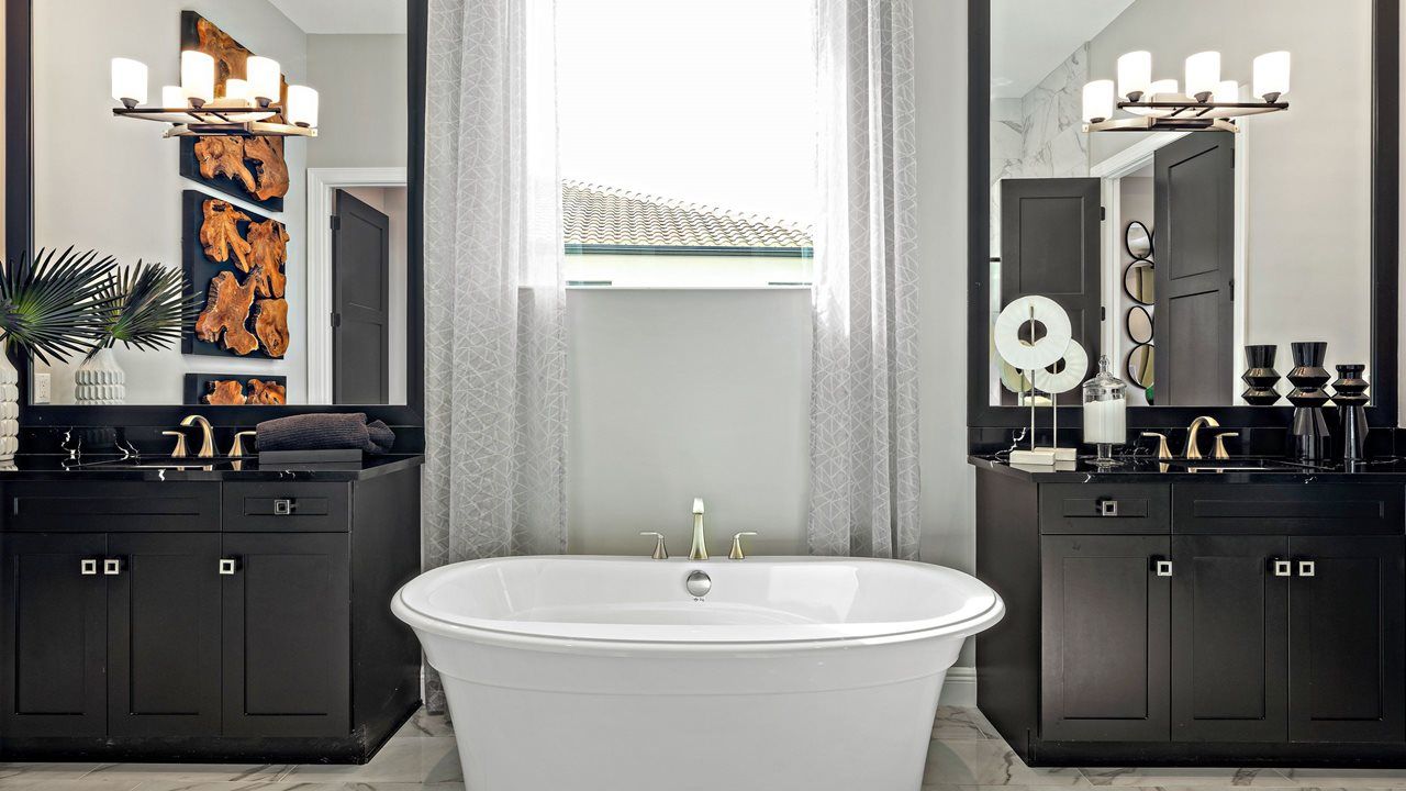 Valerie - Interior 4
