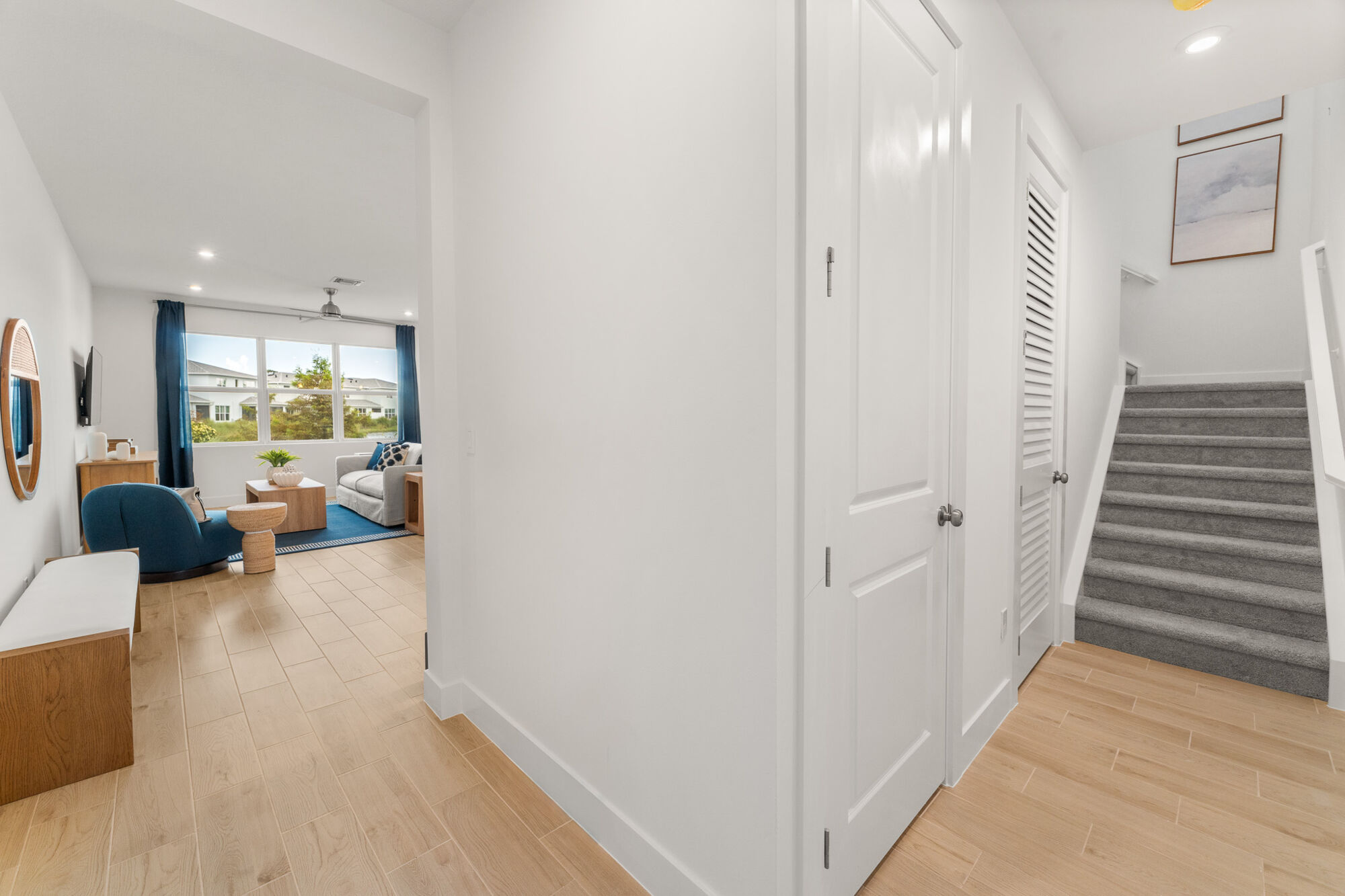 Beacon - Foyer