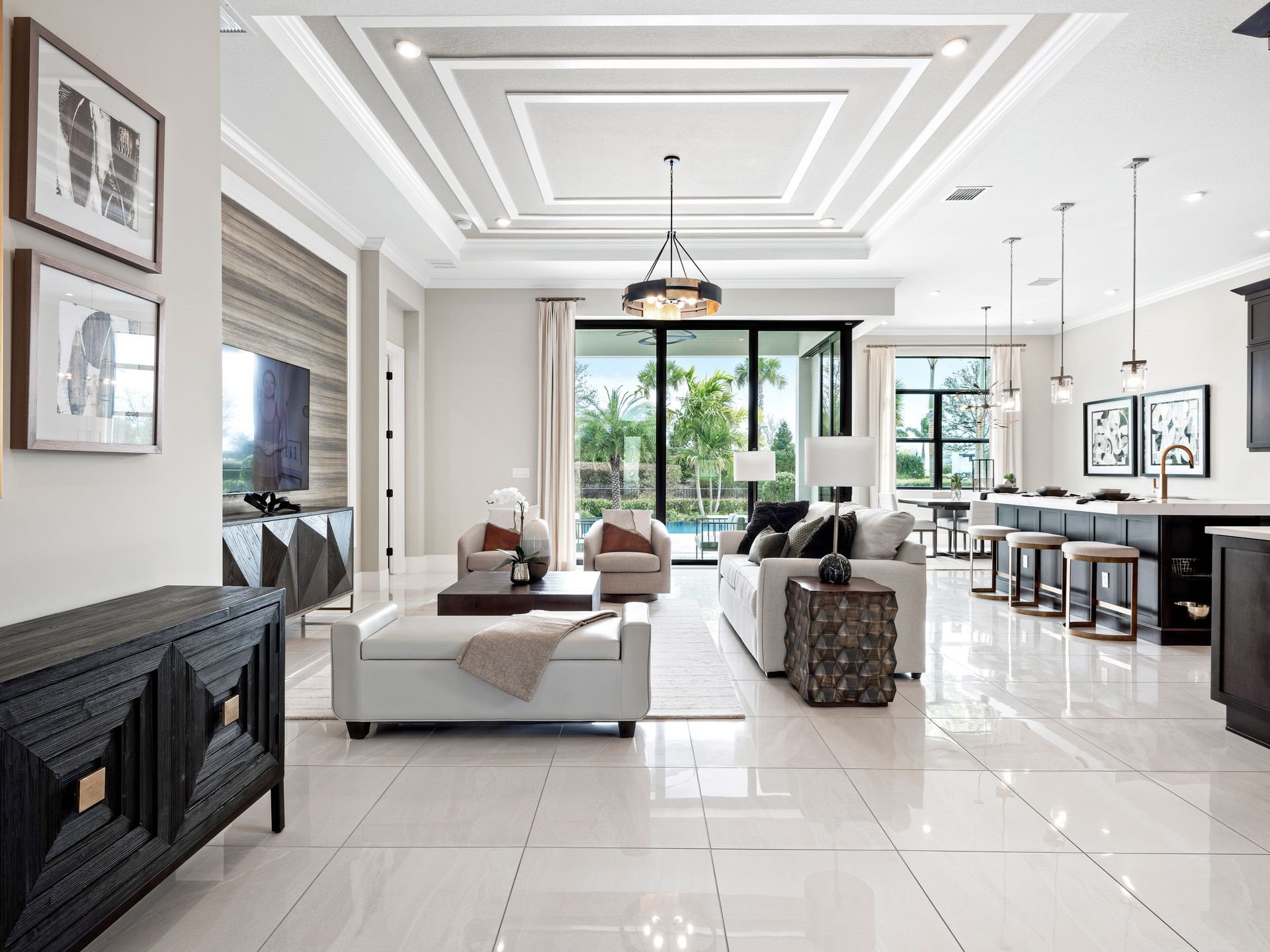 Gloria - Foyer to Great Room