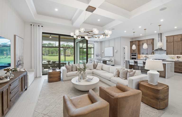 Oakley - Interior