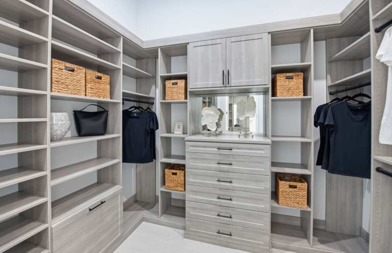 Oakley - Interior 4
