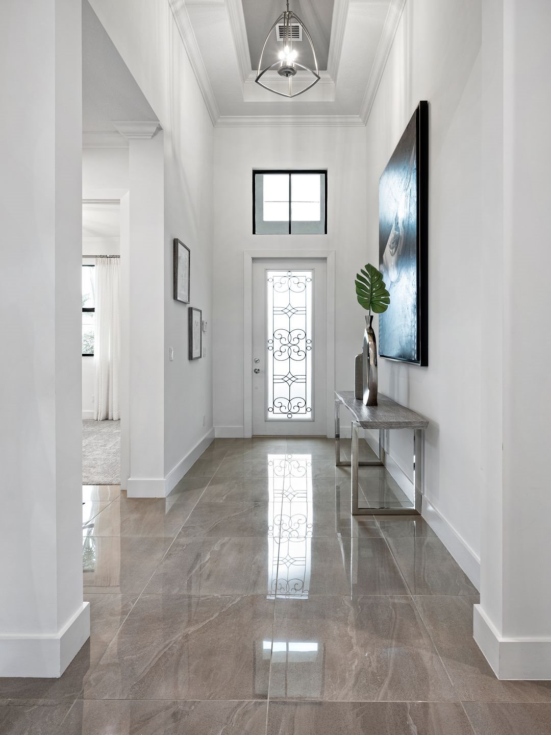Julia - Foyer