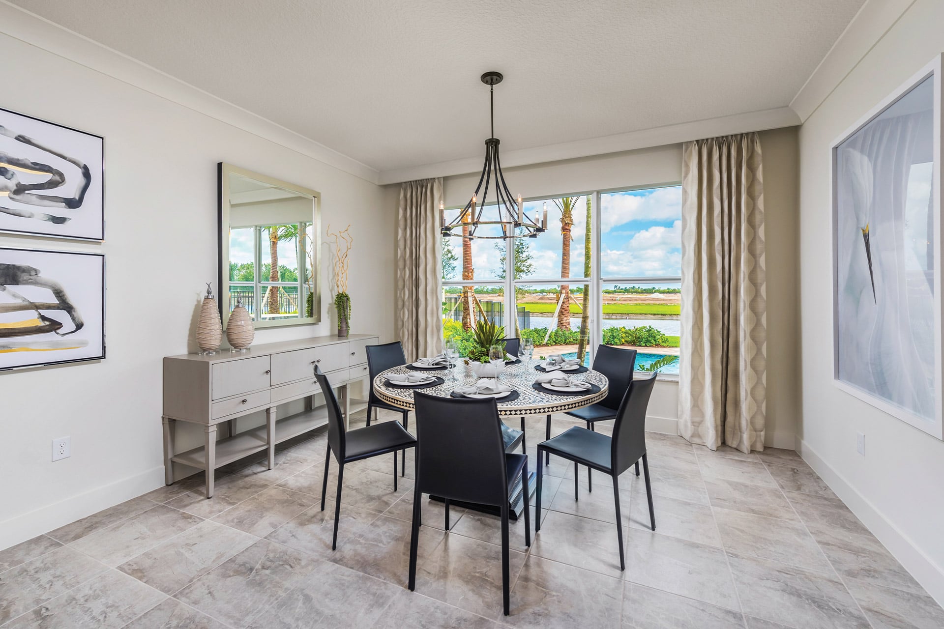 Capella - Dining Room