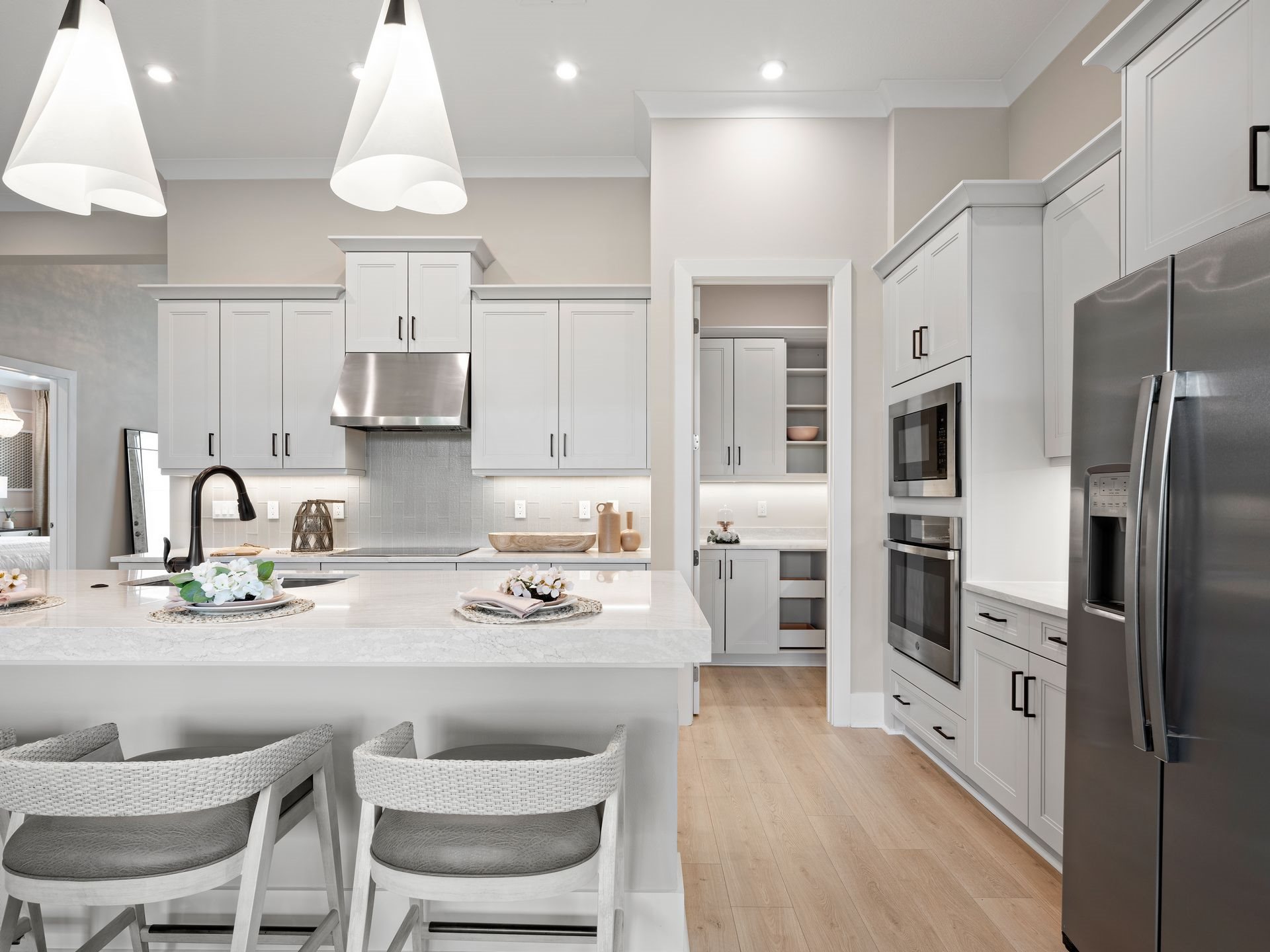 Lila - Island Kitchen 3