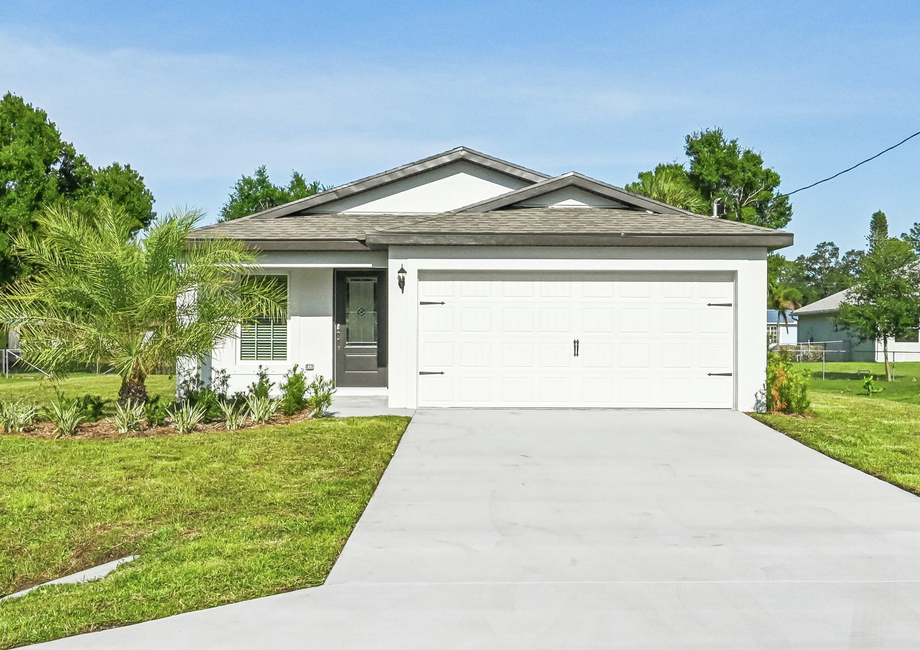 Alafia - Large Lot Exterior