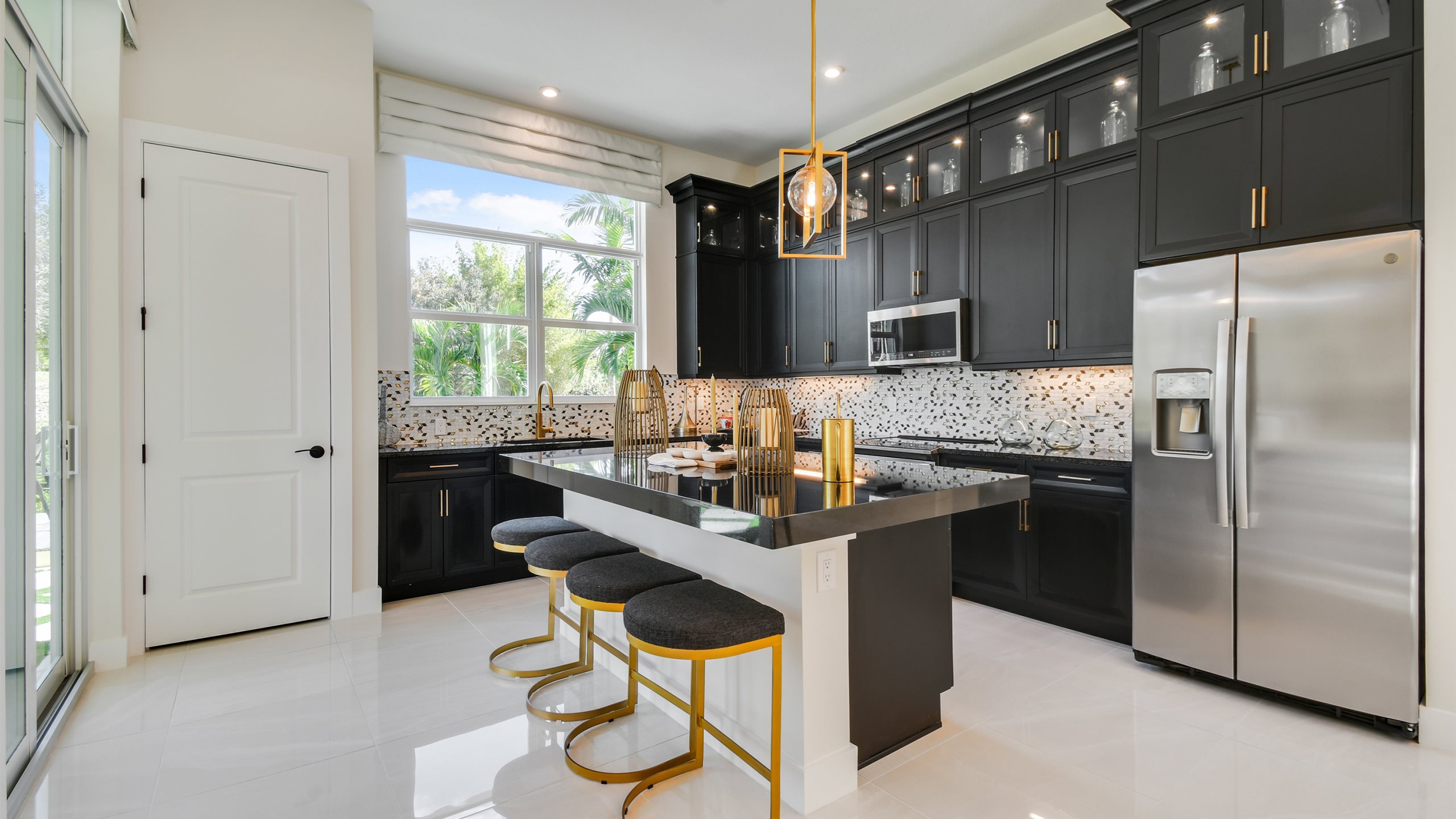 Beverly - Island Kitchen