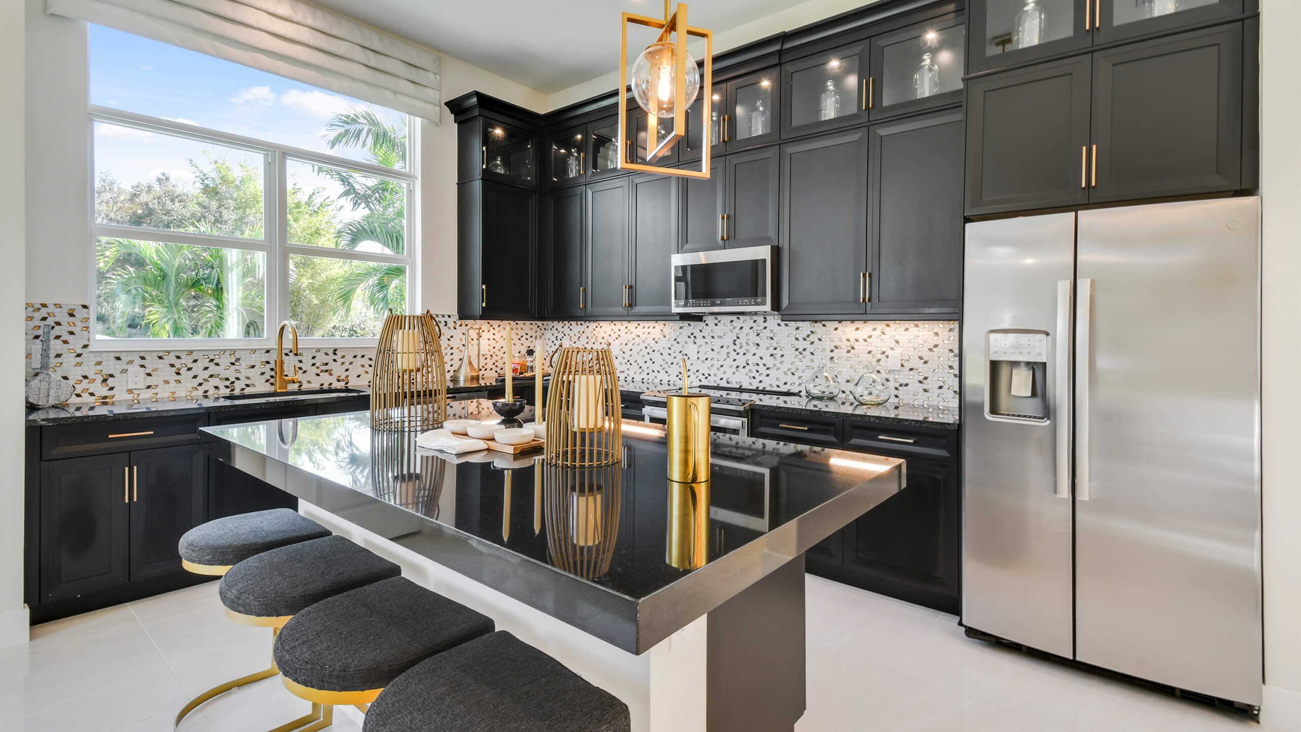 Beverly - Island Kitchen 2