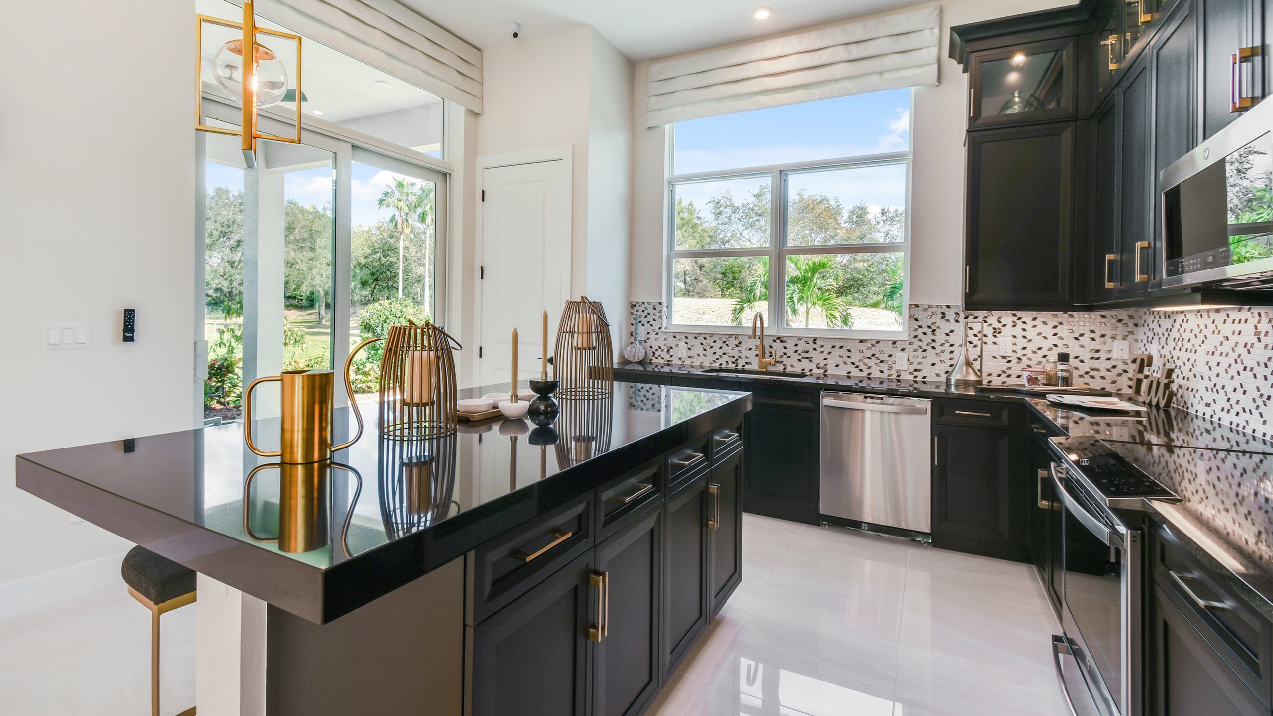 Beverly - Island Kitchen 3
