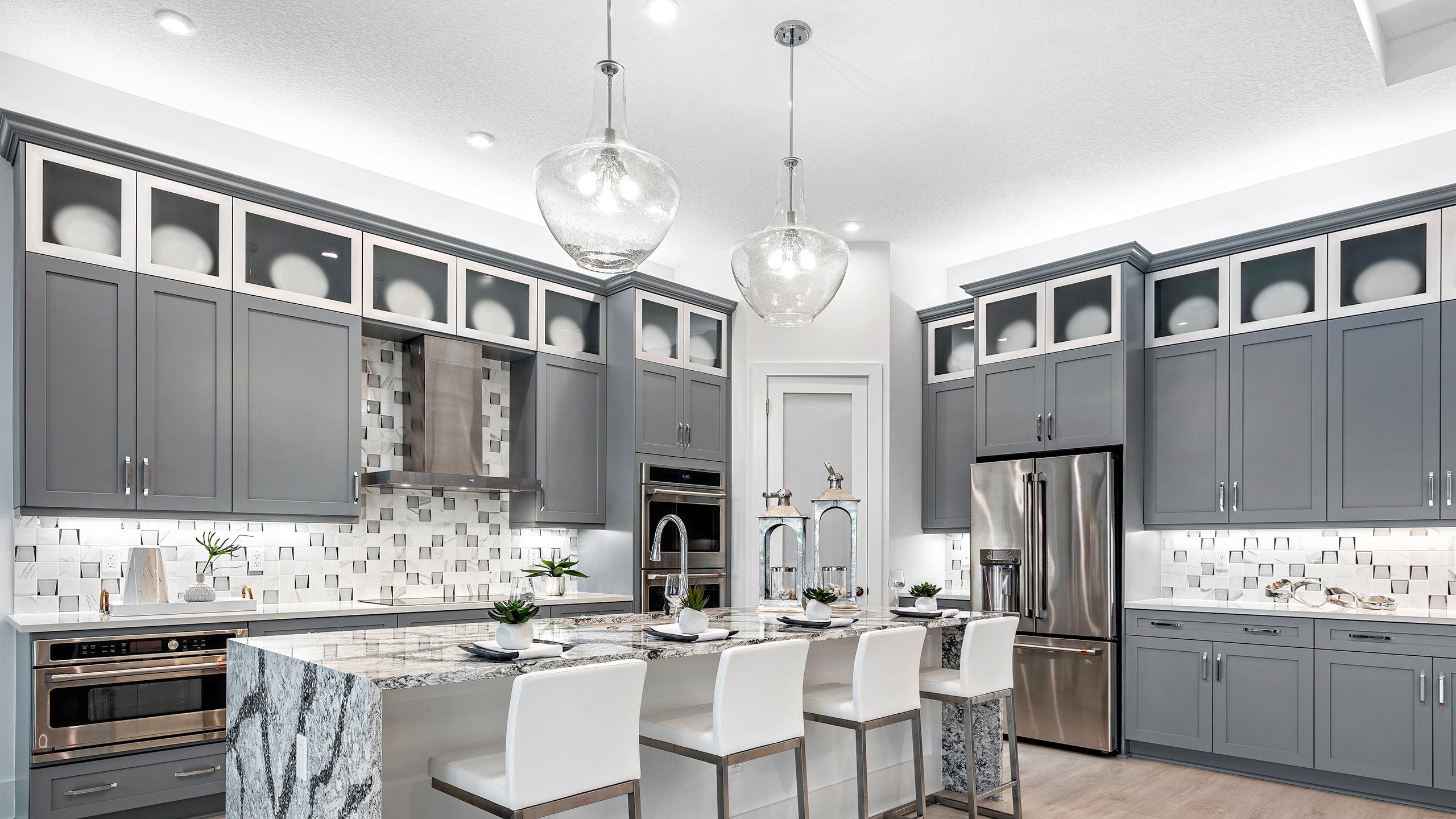 Rebecca - Island Kitchen