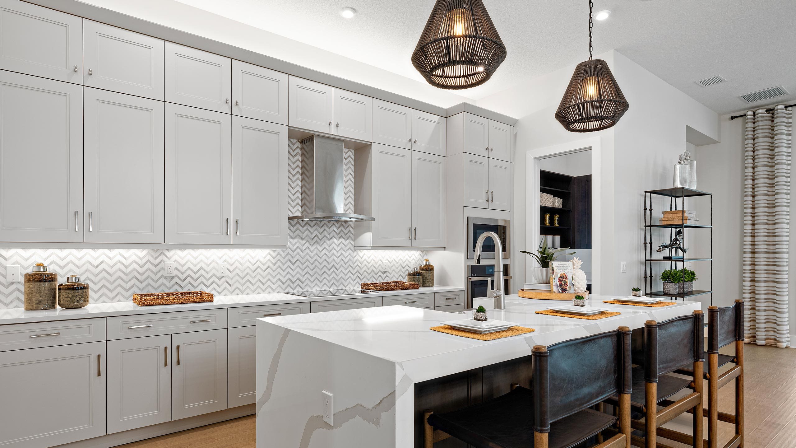 Madeline - Island Kitchen