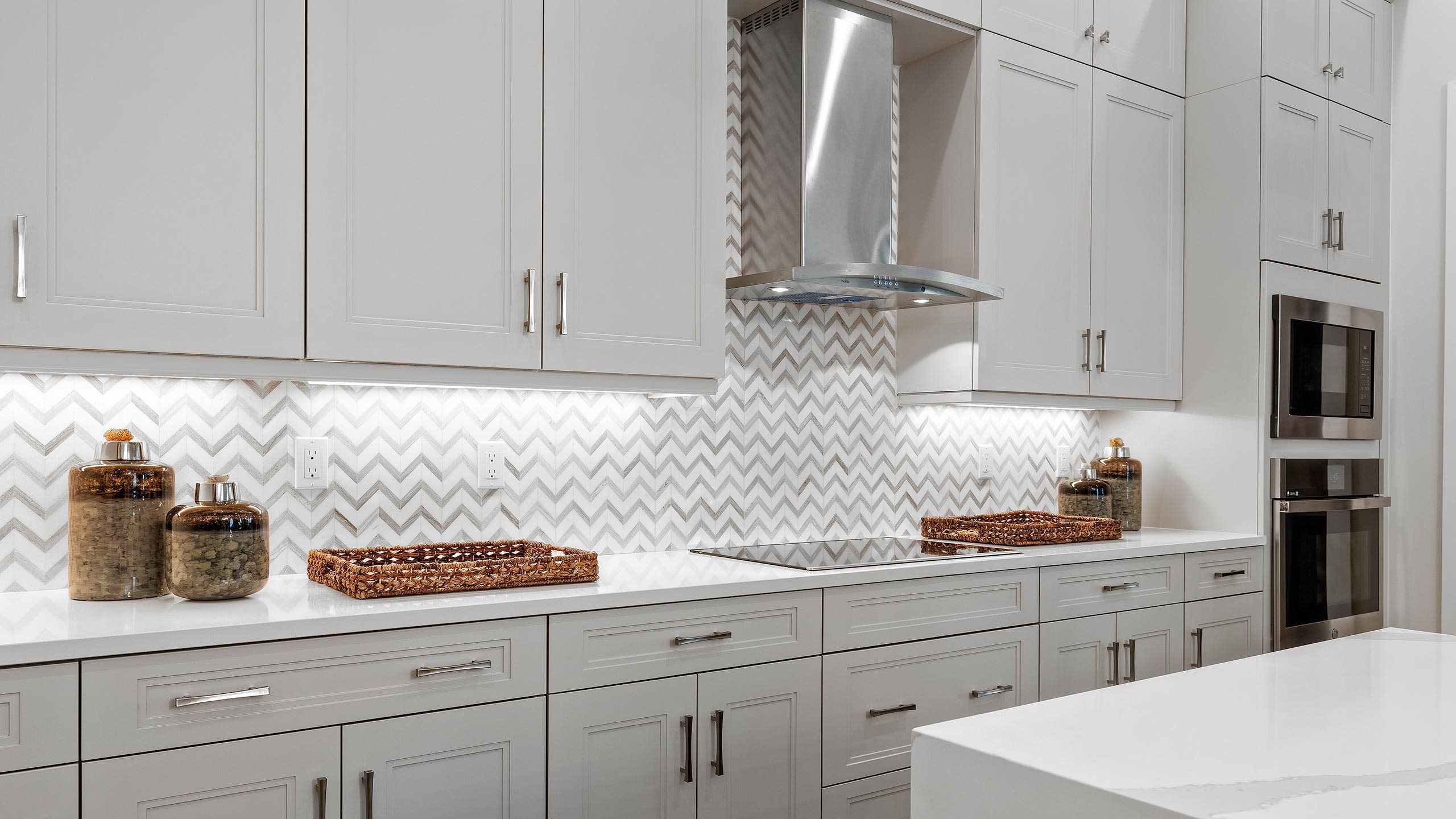 Madeline - Island Kitchen 3