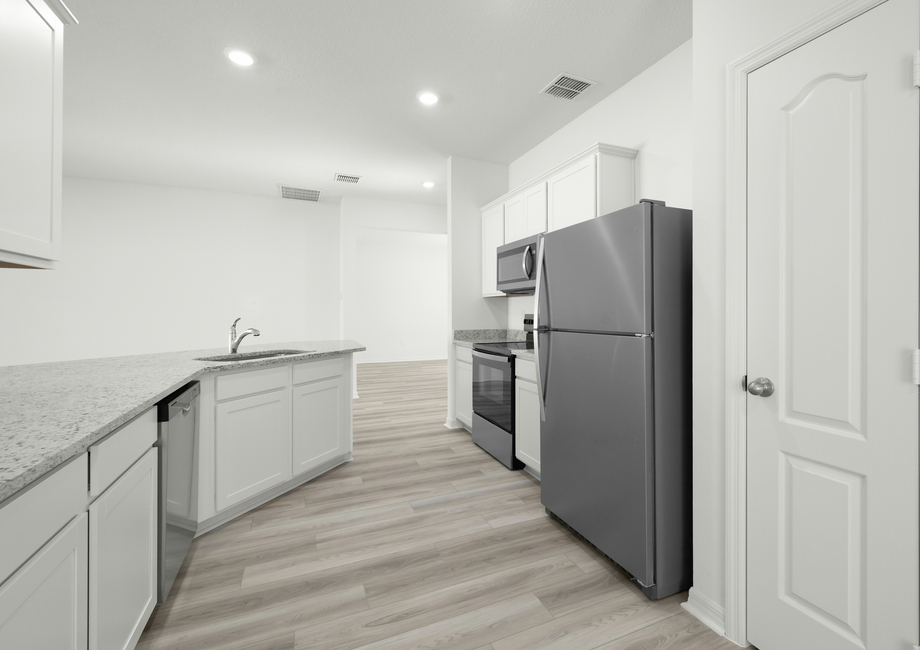 Boca - Kitchen Cabinet Space