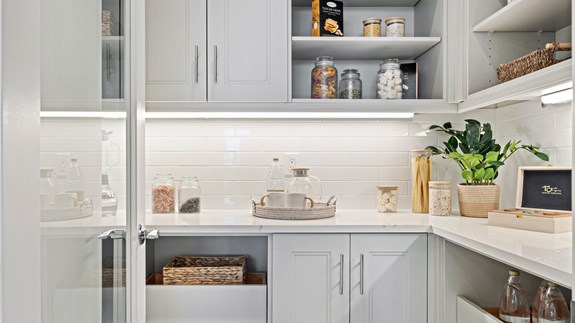 Lila - Kitchen