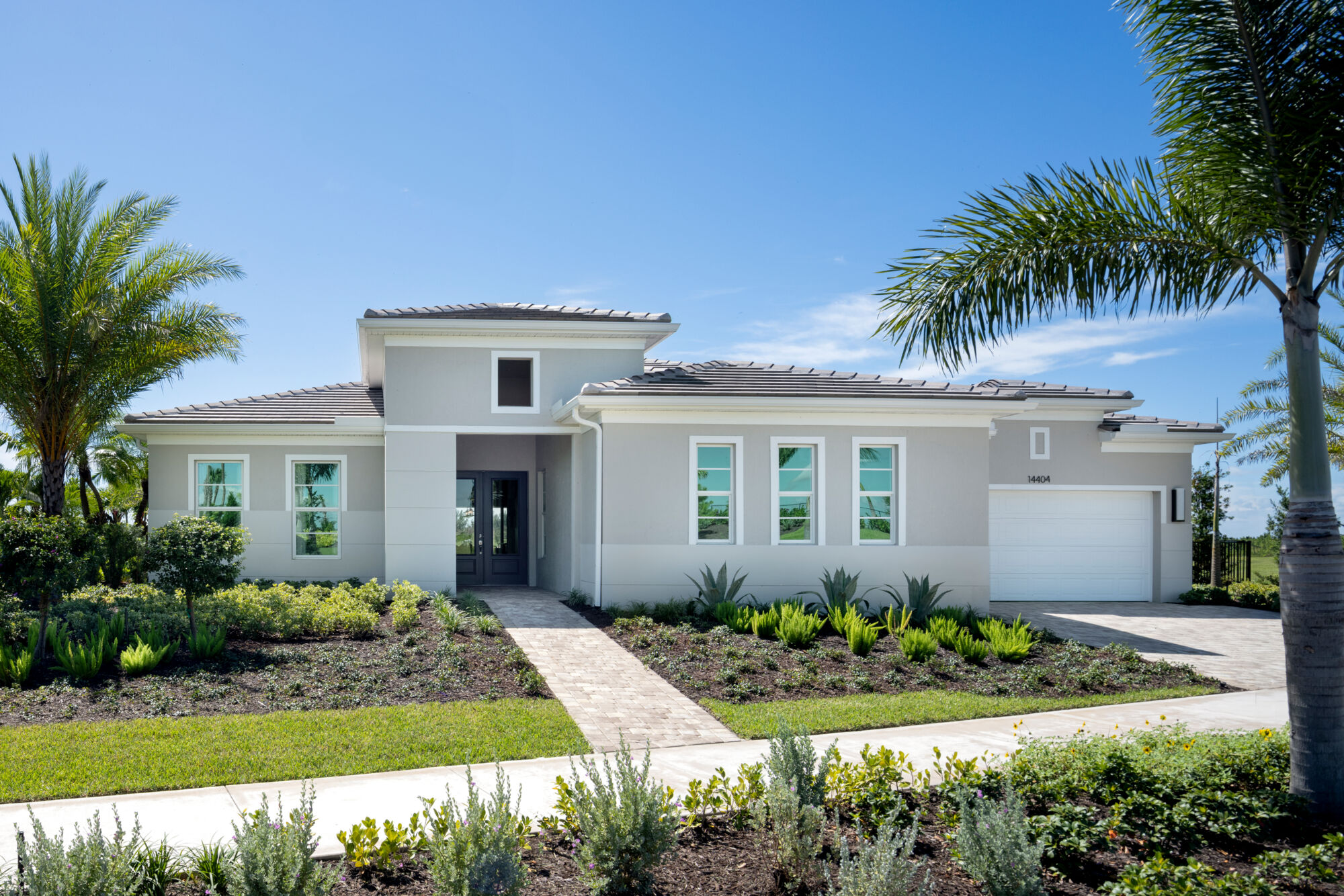 Encore - Model Exterior