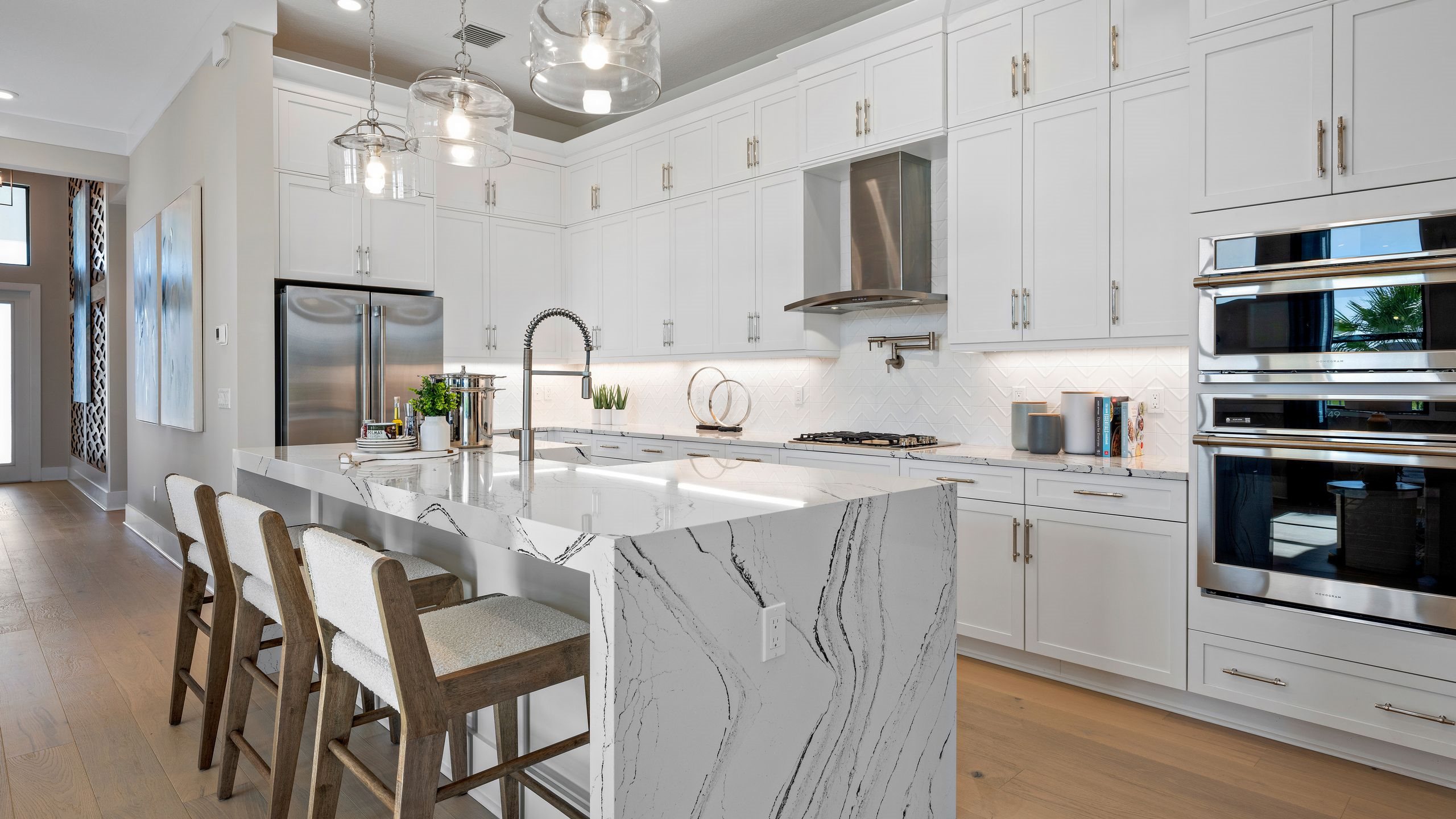 Madison - Island Kitchen 3
